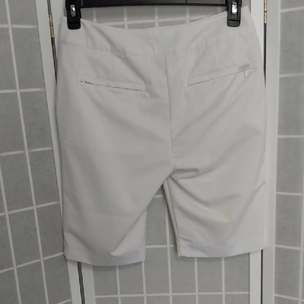 TEHAMA Classic White Bermuda  Casual Shorts With Inner‎ Liner Women's Size 2
